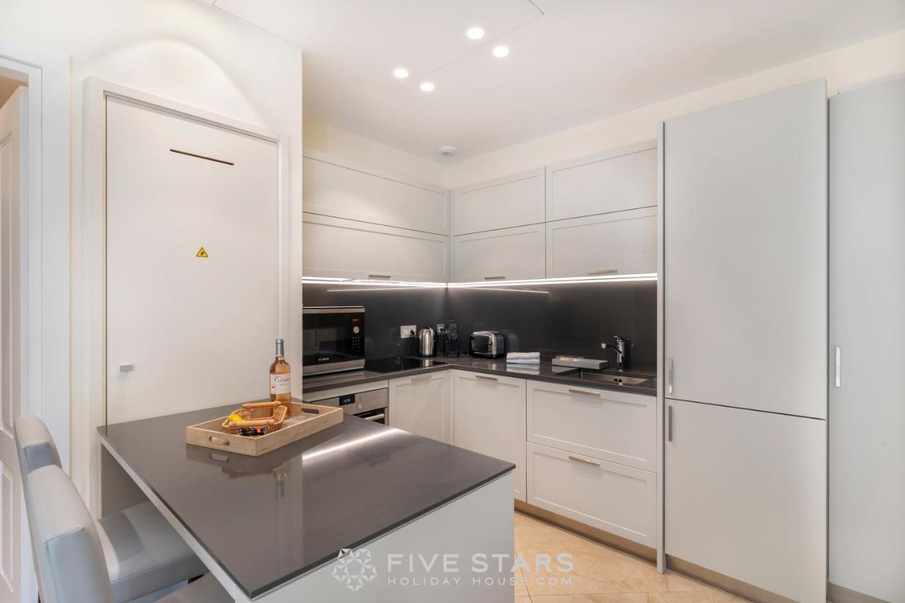 Villa Artemys - Five Stars Holiday House سا جو كاب فيرا المظهر الخارجي الصورة