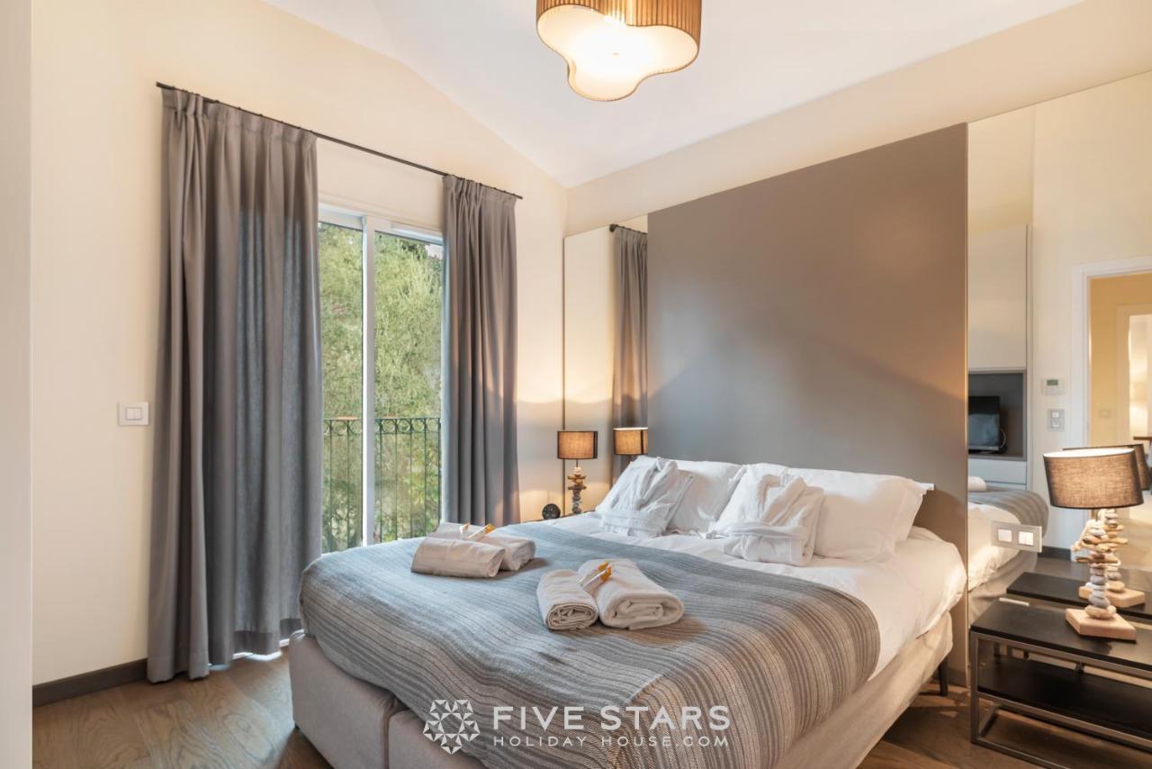Villa Artemys - Five Stars Holiday House سا جو كاب فيرا المظهر الخارجي الصورة