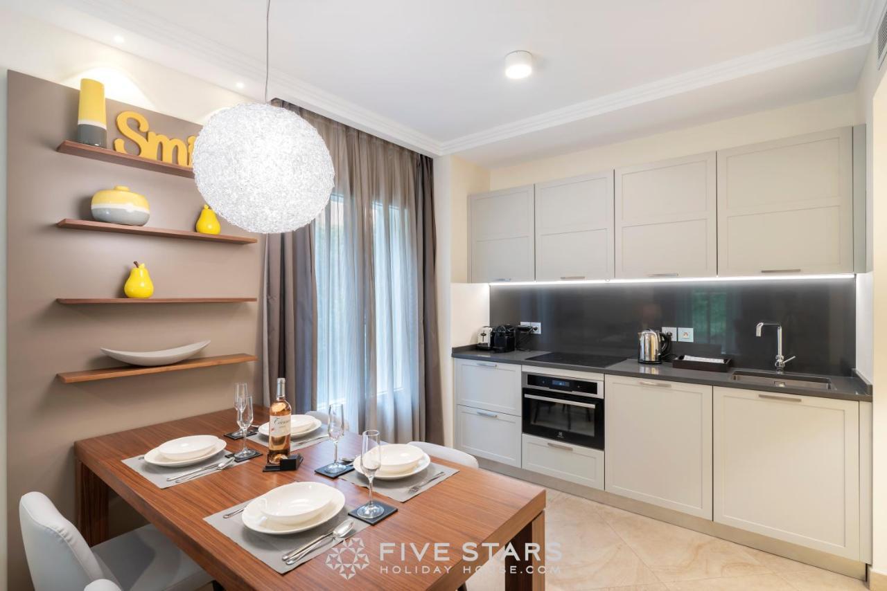 Villa Artemys - Five Stars Holiday House سا جو كاب فيرا المظهر الخارجي الصورة